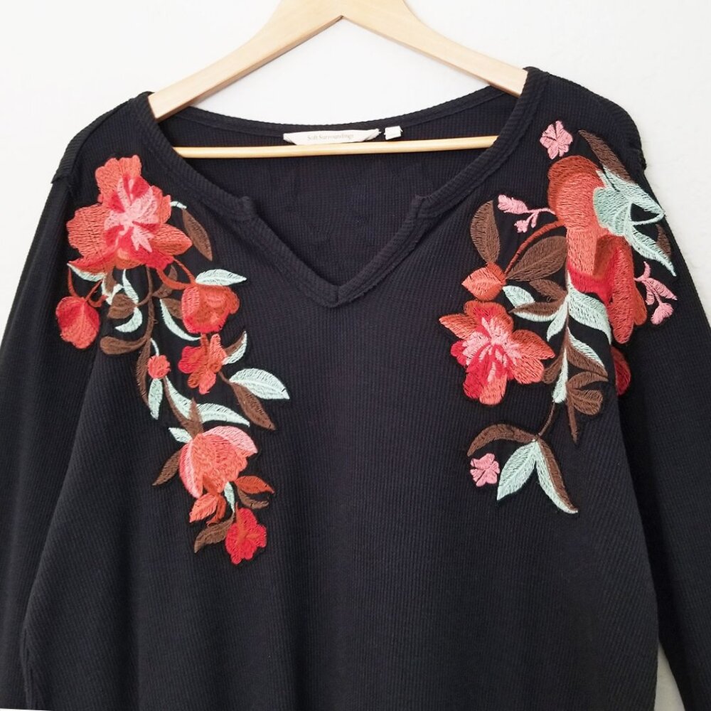 Soft Surroundings Wildflower Floral Embroidered Thermal Top Waffle Knit Black L - Picture 12 of 16